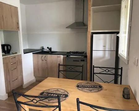 Logement Paisible 度假居 *